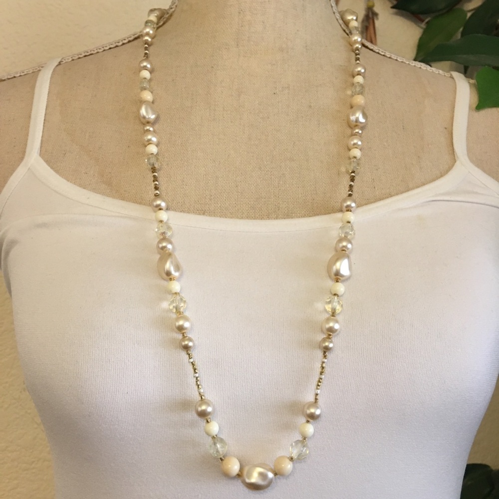 Vintage faux pearl and glass bead necklace